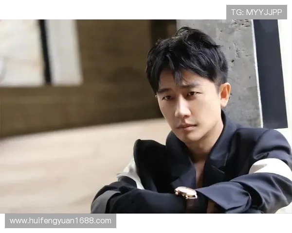 从“国民初恋”到实力派男神：黄轩的荧屏蜕变之旅